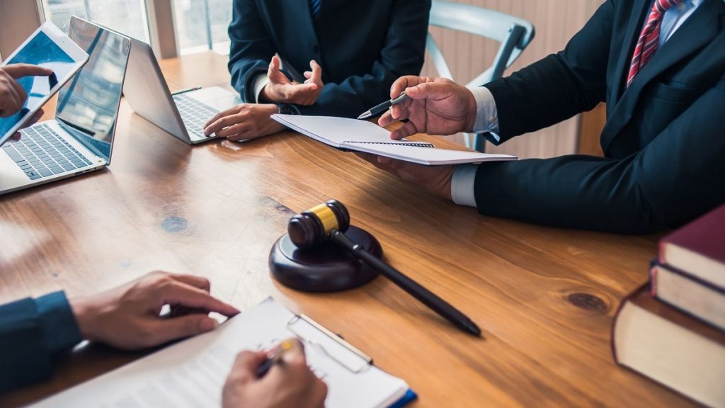 روند شکایت و پیگیری قضایی